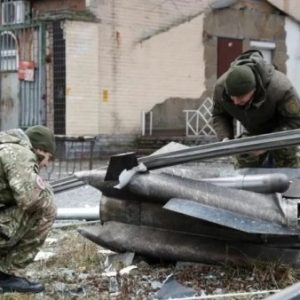 Diminta Menyerah, Tentara Ukraina di Mariupol Abaikan Ultimatum Rusia