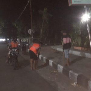 Selama Ramadan, Tim Kebersihan DLH Parepare Masif Bersihkan Sampah di Sejumlah Titik