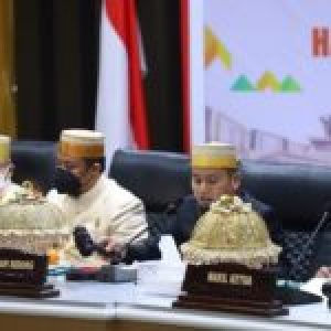 Tasming Hamid Pimpin Rapat Paripurna HUT Kota Parepare ke-62