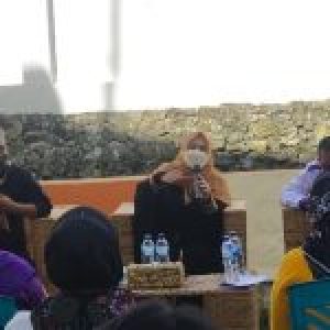 Erna Rasyid Taufan Bahas Program Keagamaan ke Pengurus Pramuka
