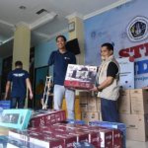Bantu 23 Disabilitas Lebih Produktif, Yayasan Hadji Kalla Sumbang PC