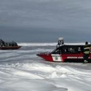 34 Orang Diselamatkan Terdampar di Bongkahan Es yang Mengapung di Green Bay