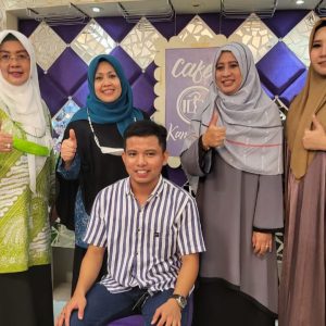 Makan Bersama Istri Kada di RM, Ini Kelakuan Erna Rasyid Taufan Bikin Heboh