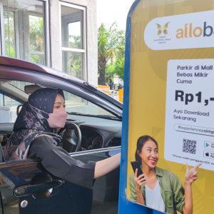 Allo Bank Sapa Pengunjung Trans Studio Mal Makassar