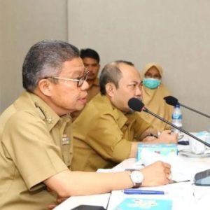 Taufan Pawe Rapat Bersama Jajaran Pemerintah Provinsi Sulsel