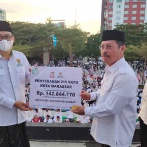 Pemkot Makassar Serahkan Zakat ASN Sebesar Rp142 Juta ke Baznas