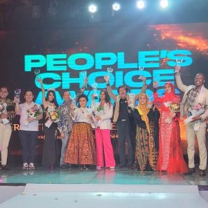 Award Harian Disway, Erna Rasyid Taufan Raih Dua Penghargaan Bergengsi Internasional