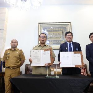 Wali Kota Danny Teken MoU Bersama Politeknik Pariwisata Kembangkan Potensi Wisata Makassar