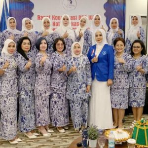 65 Anggota IWAPI Makassar Resmi Dikukuhkan
