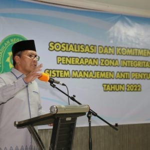 Danny Tandatangani Komitmen Bersama Zona Integritas PN