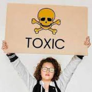Bahaya Toxic Positivity: Sindrom Kepribadian hingga Gaslighting