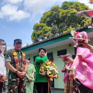 Wali Kota Parepare Sambut Pangdam XIV Hasanuddin, Dampingi Serahkan Bantuan Stunting