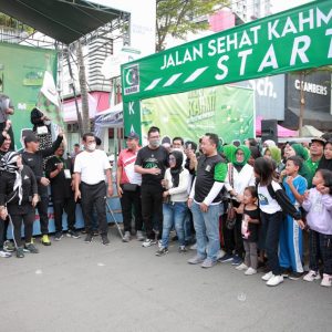 Wali Kota Makassar Lepas Jalan Sehat Milad ke-56 KAHMI Sulsel