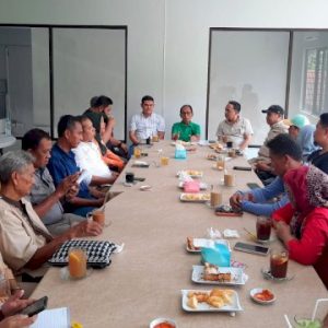 Camat Ari Fadli Gelar Pertemuan dengan BPM Makassar