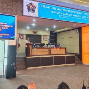 Wali Kota Taufan Pawe Hadiri Silahturahmi Pengurus PWI