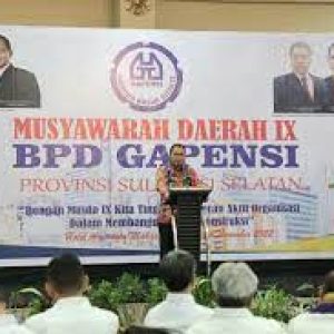 Wali Kota Makassar Ingatkan Persaingan Teknologi di Musda Gapensi Sulsel