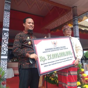 Puncak Perayaaan Lovely Desember, Gubernur Sulsel Beri Subsidi Penerbangan Balikpapan-Toraja