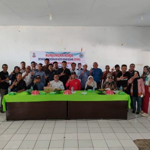Camat Sangkarrang Terima Kunjungan Dewan Pendidikan di Pulau Barrang Lompo