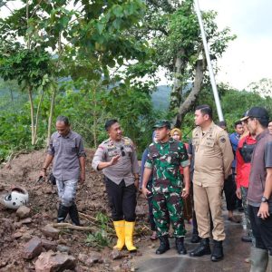 Pemkab Gowa Kerjasama BNPB Gantikan Rumah Terdampak Longsor di Parangloe