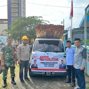 Bantuan Rehab Rumah dari Gubernur Sulsel mulai Disalurkan ke Korban Angin Puting Beliung di Takalar