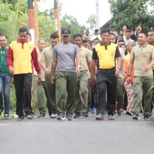 Pererat Silaturahmi, TNI-Polri Gelar Olahraga Bersama