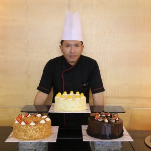 Super Andal, Aston Makassar Kenalkan Pastry Chef Baru