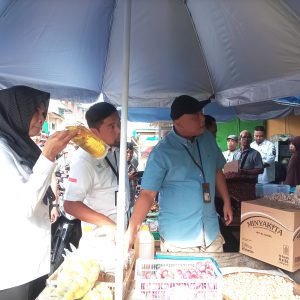 Tak Hanya Di Pasaran, KPPU dan Dinas Perdagangan Temukan Kelangkaan Migor di 3 Stasiun Bulking Pelabuhan Makassar