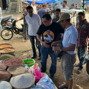 Daeng Manye Sapa Pedagang Pasar Tradisional Palleko Takalar