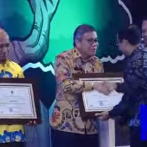 Komitmen Dukung Pelestarian Bahasa Daerah, TP Raih Penghargaan dari Mendikbudristek RI