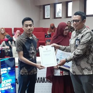 Dukcapil dan DPM-PTSP Makassar Sandang Predikat Kepatuhan Tinggi dari Ombudsman RI