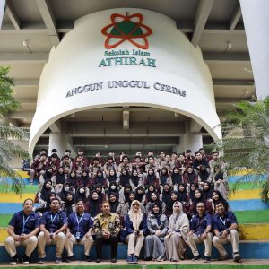 Pelindo Mengajar Hadir di SMA Islam Athirah 1 Makassar