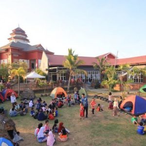 Sekolah Alam Bosowa dan Bosowa School Makassar Rangsang Kreativitas Siswa Lewat Buah