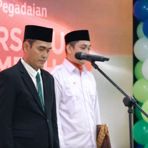 Pegadaian Makassar Rayakan HUT Ke 122 dengan Upacara dan Berbagi