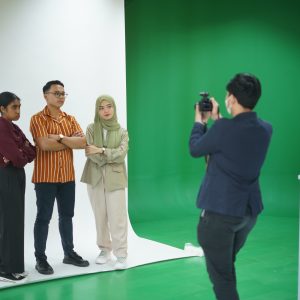 Universitas Ciputra Makassar Hadirkan Studio Fotografi