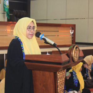 Erna Rasyid Taufan Pimpin Khatam Alquran Pengurus Majelis Taklim