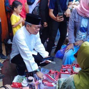 Jelang Idul Fitri, Wali Kota Parepare Pantau Harga Bapok di Pasar
