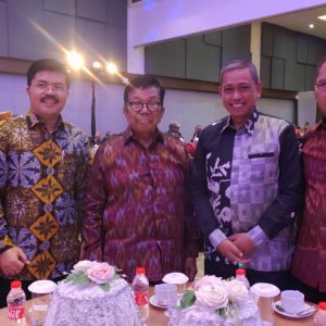 Hadiri PSBM XXIII, Amran Mahmud Berbaur Dengan Para Tokoh dan Saudagar Bugis Makassar
