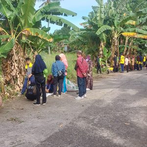 TNI Polri Gandeng SMP 4 Suppa Gelar Jumat Bersih