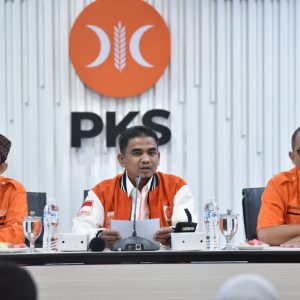 PKS: Rapor Merah Kebijakan Ketenagakerjaan Jokowi