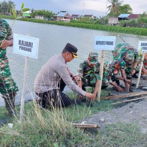 Kapolres Pinrang Hadiri Puncak Penanaman Mangrove Serentak Jajaran TNI di Seluruh Indonesia