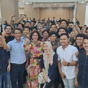 Susi Pudjiastuti Temui dan Bicara Empat Mata Dengan Amran Sulaiman