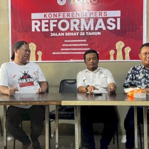 Diprakarsai Ketua DPRD Makassar, Jalan Sehat 25 Tahun Reformasi di Losari Bertabur Hadiah
