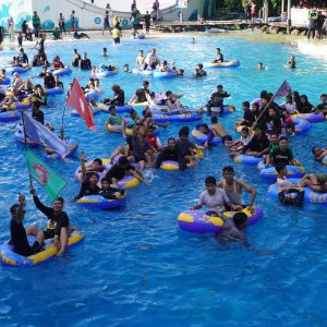 Jelang Libur Sekolah, Bugis Waterpark Diserbu Pengunjung