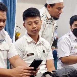 Dukung Penerapan IKD, Direktur PAM Tirta Karajae Parepare Ajak Karyawan Aktivasi KTP Digital