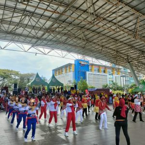 Wardah meriahkan Bazar Gebyar Senam Poco-poco Sulawesi 2023