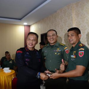 Beri Kejutan di HUT Bhayangkara ke-77, Danyon Ichsan: Sinergitas TNI dan Polri di Bone Tak Perlu Diragukan