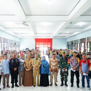 Rakor Penyerahan Insentif RT/ RW, Wali Kota Taufan Pawe Ajak Tokoh Masyarakat Bersinergi Cegah Stunting