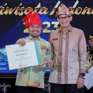 Dispar Makassar Raih Penghargaan Nasional, Menpar Sandiaga Uno Beri Apresiasi Muh Roem
