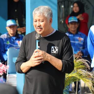 Bupati Pinrang Melepas Kontingen PGRI Pinrang Berlaga di Soppeng