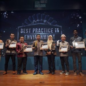 PT Bumi Karsa Sabet Penghargaan di Ajang CSR Outlook Award 2023